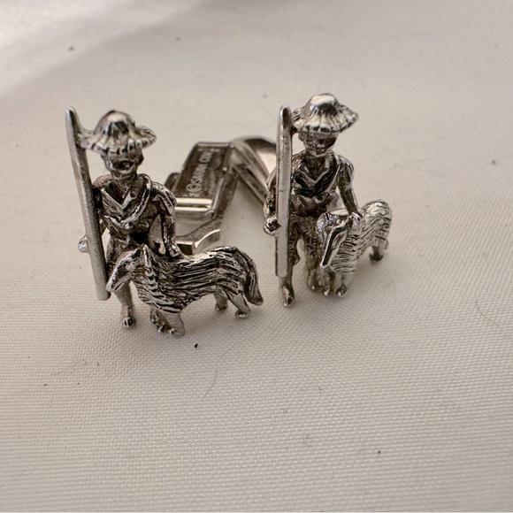 Sarah Coventry Other - SARAH COV. CUFFLINKS